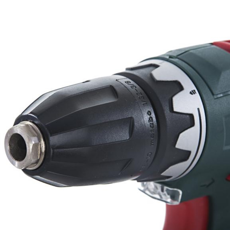 Аккумуляторная дрель-шуруповерт Metabo BS 12 NiCd в кейсе + фонарь ULA 602194600 в Рыбинске