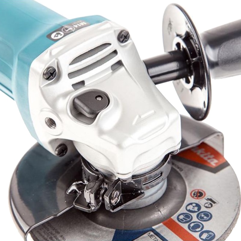 Угловая шлифмашина (болгарка) Makita GA5030K, 125 мм, 720 Вт, в кейсе в Угличе