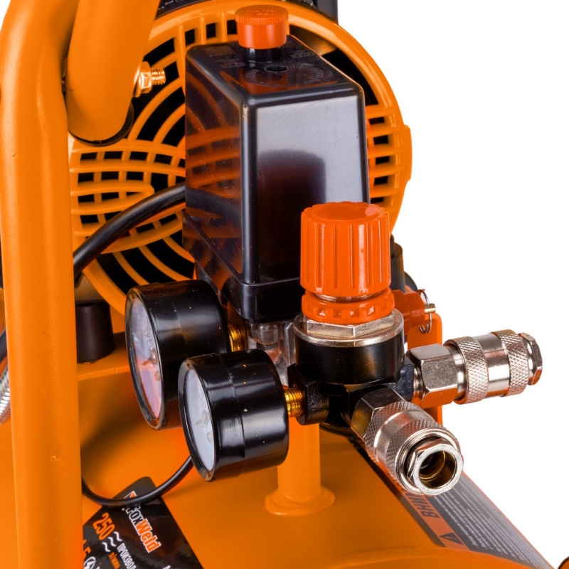 Компрессор безмасляный FoxWeld AERO 250/24F 9983