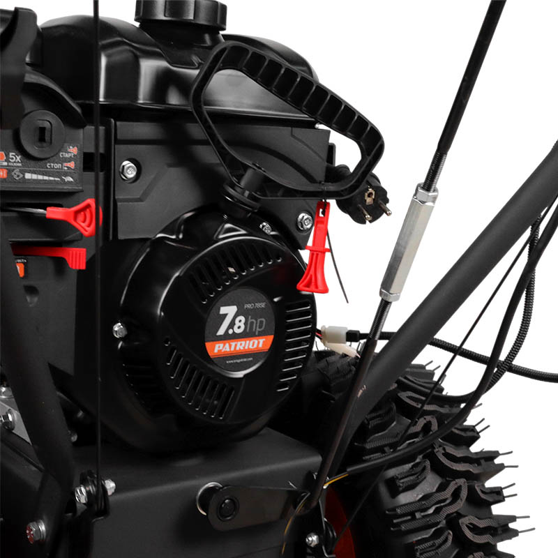 Колесный бензиновый снегоуборщик Patriot 785E PRO (ширина захвата 61 см, мощность 7.8 л.с., вес 71 кг)