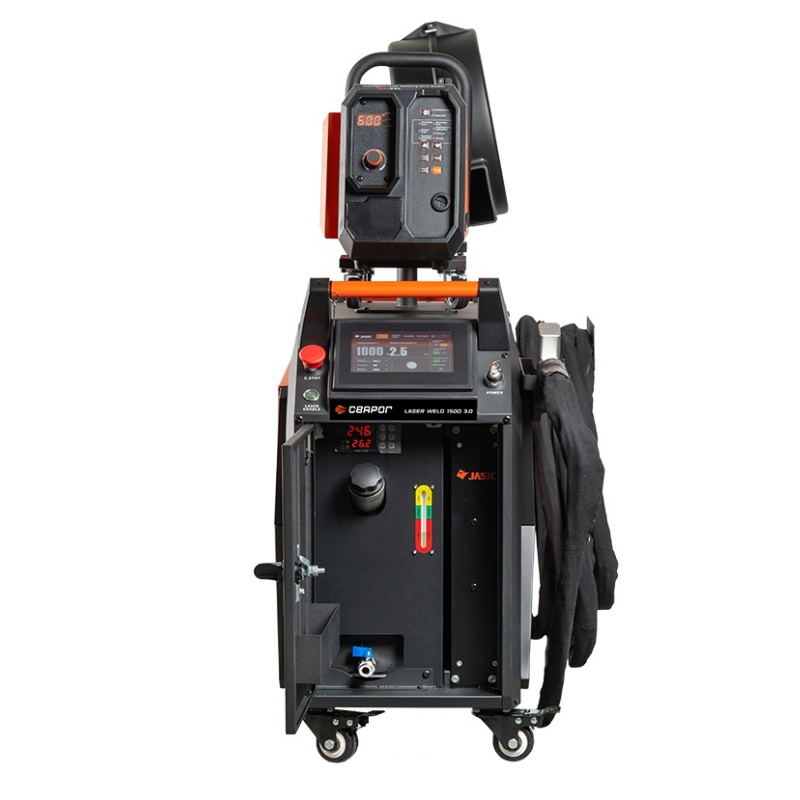 Аппарат ручной лазерной сварки Сварог Laser Weld 1500 3.0