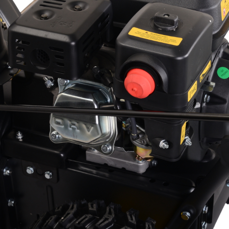 Снегоуборщик ручной колесный Huter SGC 4100L 70/7/15, самоходный, высота ковша 54 см, крыльчатка в Твери
