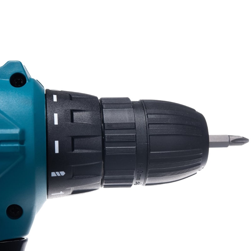 Набор инструментов Makita DK0117 (дрель DF0300 + УШМ 9555HN)