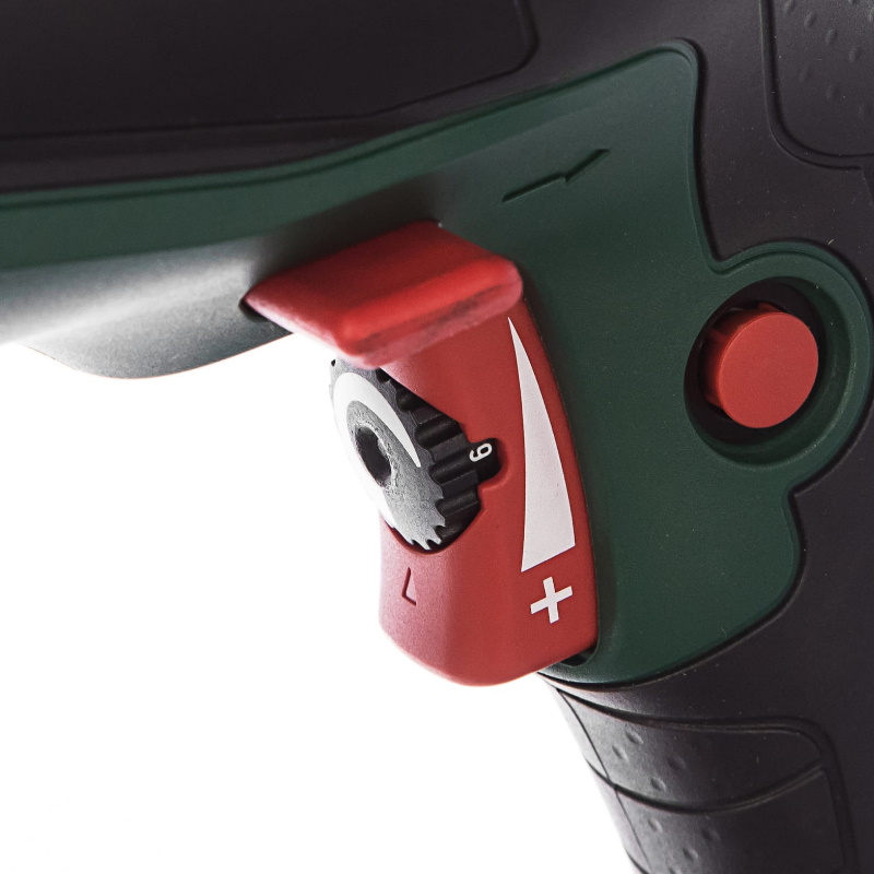 Дрель ударная Bosch Universal Impact 800 0.603.131.120 (мощность 800 Вт, макс диаметр сверления металла 12 мм) в Иваново