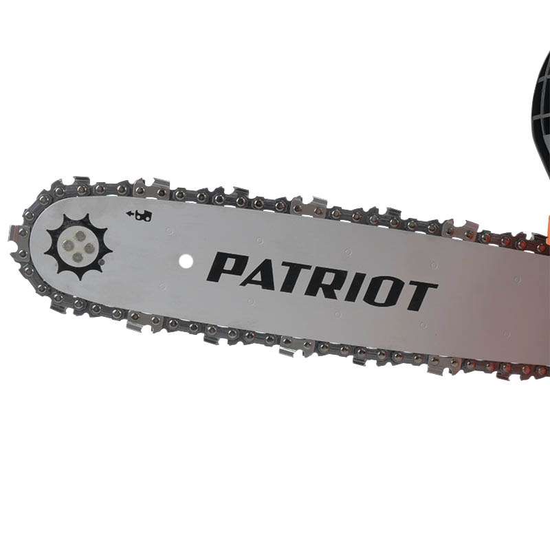 Бензопила для резьбы скульптур одноручная Patriot 2512 (рабочий объем 25 см3, количество звеньев 44, ширина паза 1.3 мм)