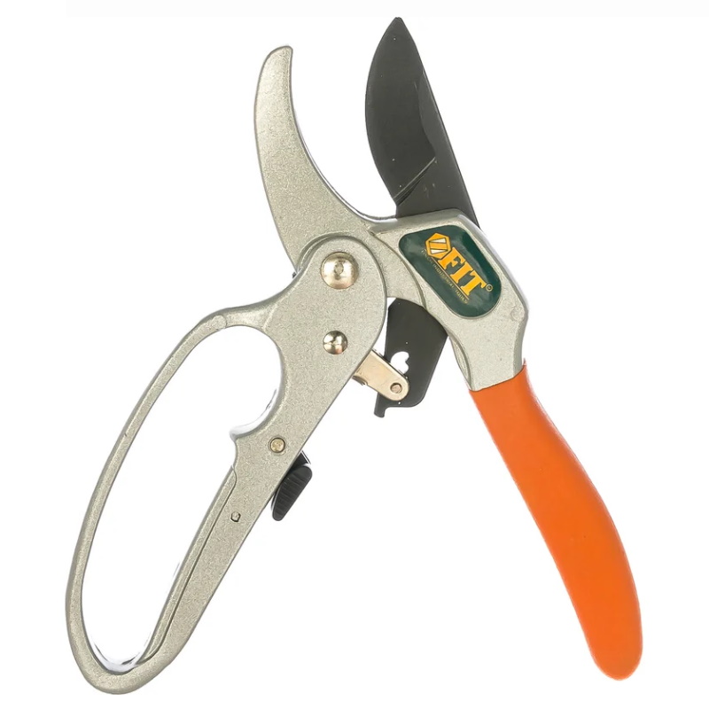 Секатор Fit 77096 Профи храповый механизм режущие кромки встык с наковальней 1433₽