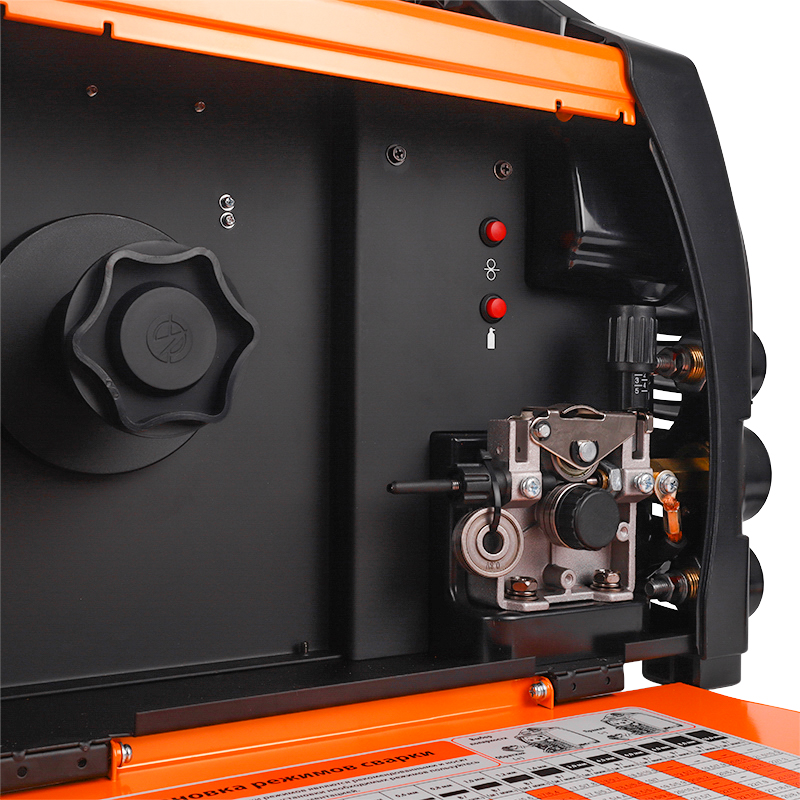 Инверторный сварочный аппарат Сварог Pro Mig 200 Synergy N229