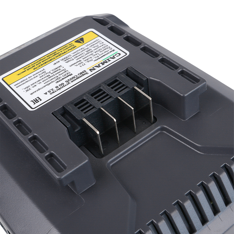 Зарядное устройство Caiman ENO C6025, для батарей 4-8Ah, стандартное в Рыбинске