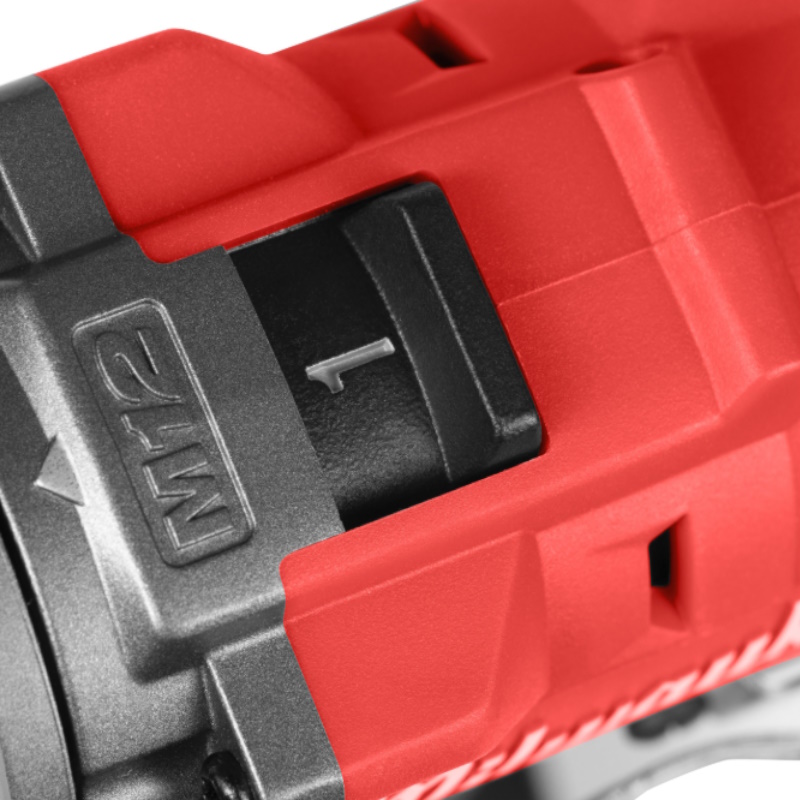 Аккумуляторная дрель-шуруповерт Milwaukee FUEL M12 FDD2-402X 4933479874 в Рыбинске