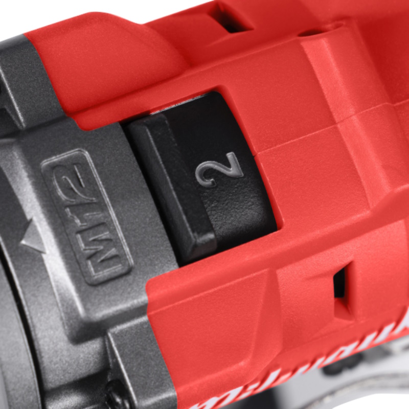 Аккумуляторная дрель-шуруповерт Milwaukee FUEL M12 FDD2-402X 4933479874 в Рыбинске