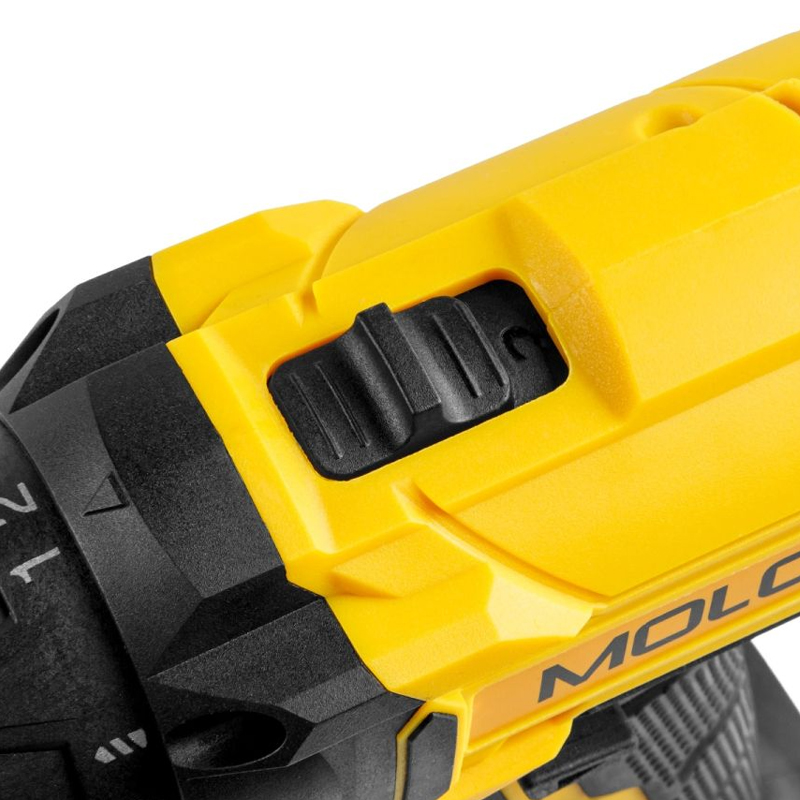 Аккумуляторная дрель-шуруповерт Molot MBD 1815 Li 1335504 в чемодане