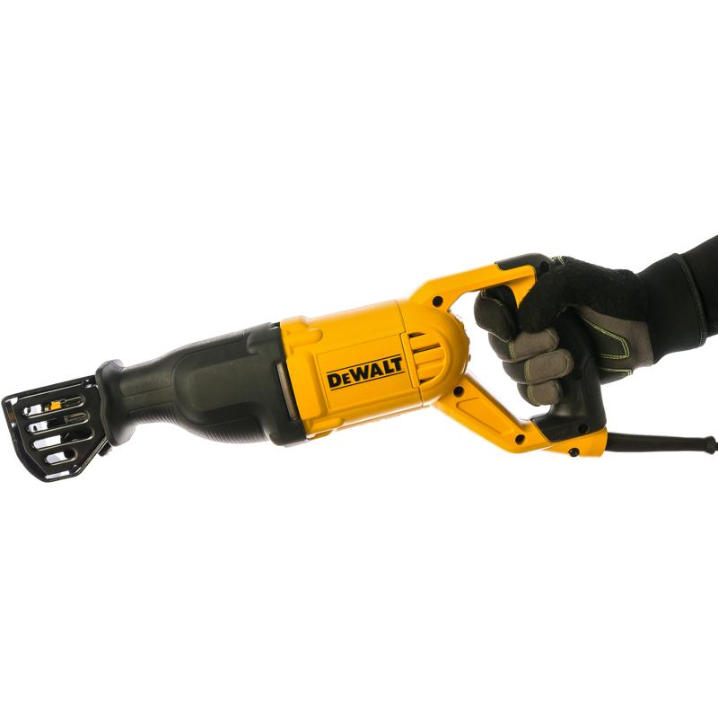 Сабельная пила DeWalt DWE305PK (мощность 1100 вт, бесключевая замена оснастки, 2800 ход/мин) в Муроме