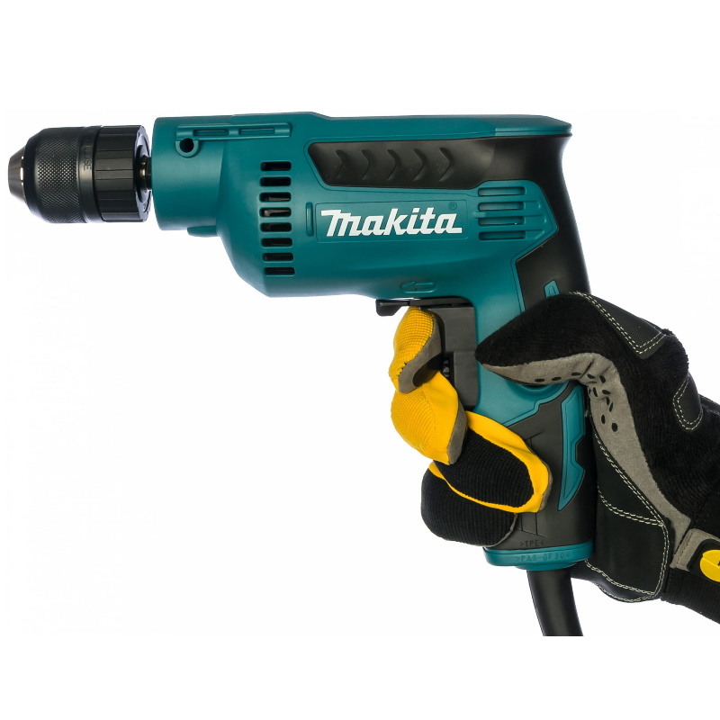 Дрель Makita DP 2011 (мощность инструмента 370 Вт, макс диаметр сверления дерева 15 мм)