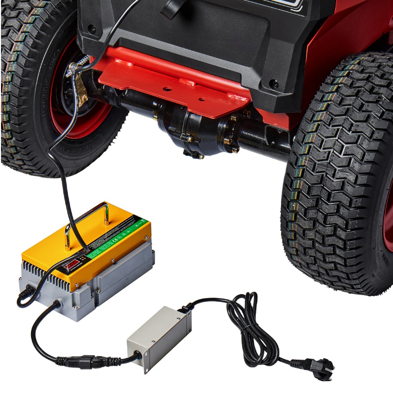 Газонокосилка аккумуляторная Elitech МА 4892 (E1610.005.00) 210454, сиденье, 48В, 75Ач