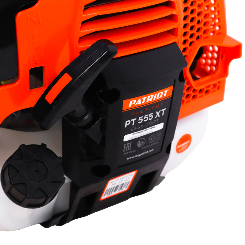 Садовая мотокоса Patriot PT 555 XT (объем двигателя 52 см3, 2х тактный мотор, 3лс)