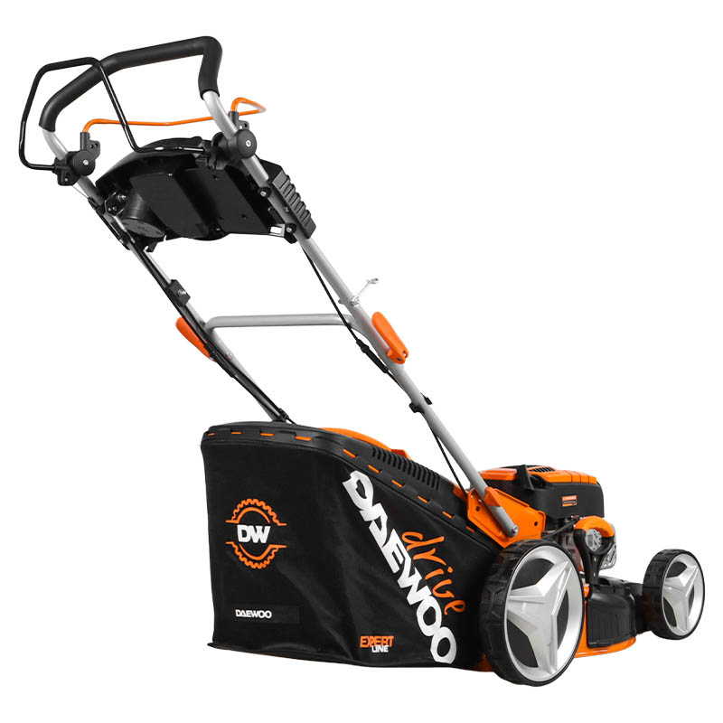 Бензиновая газонокосилка Daewoo DLM 5100SV с мешком для сбора мульчи
