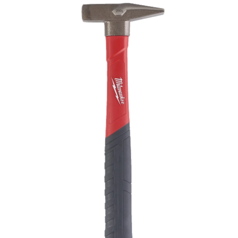 Молоток слесарный Milwaukee 4932478661 с рукояткой из стекловолокна 02 кг 1925₽