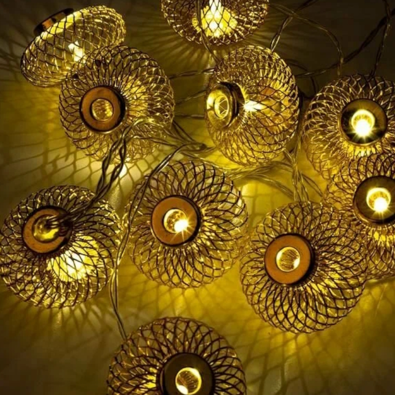 Гирлянда светодиодная Космос "Фонарики" KOC_GIR-B121, 1757855, золото 5х3см 10LED теплый белый 1.8+0.3м