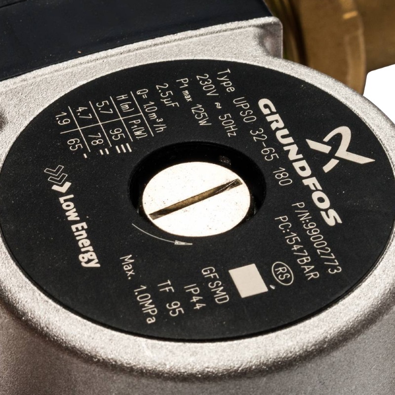Насосная группа Stout SDG-0001-003202, с прямым контуром, 1 1/4", с насосом Grundfos UPSO 32-65 в теплоизоляции DN 32 в Ярославле