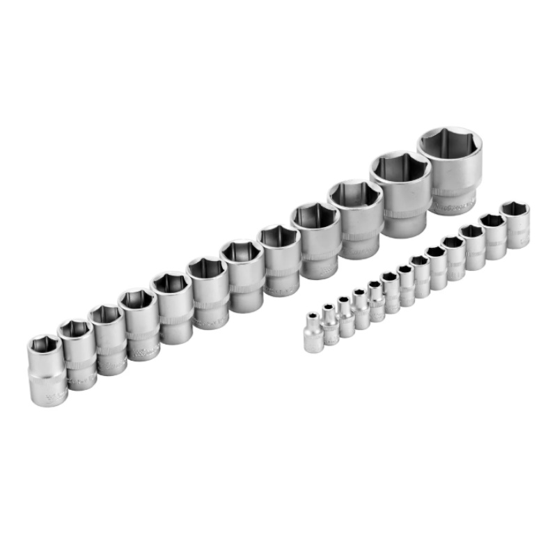 Набор инструментов MTX 135149, 1/2", 1/4", CrV, пластиковый кейс, 82 предмета в Твери