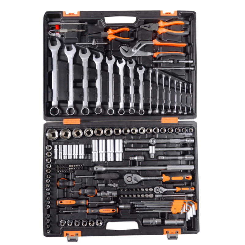 Набор инструментов Вихрь 73/6/7/9, 1/2", 1/4", CrV, в кейсе, 151 предметов