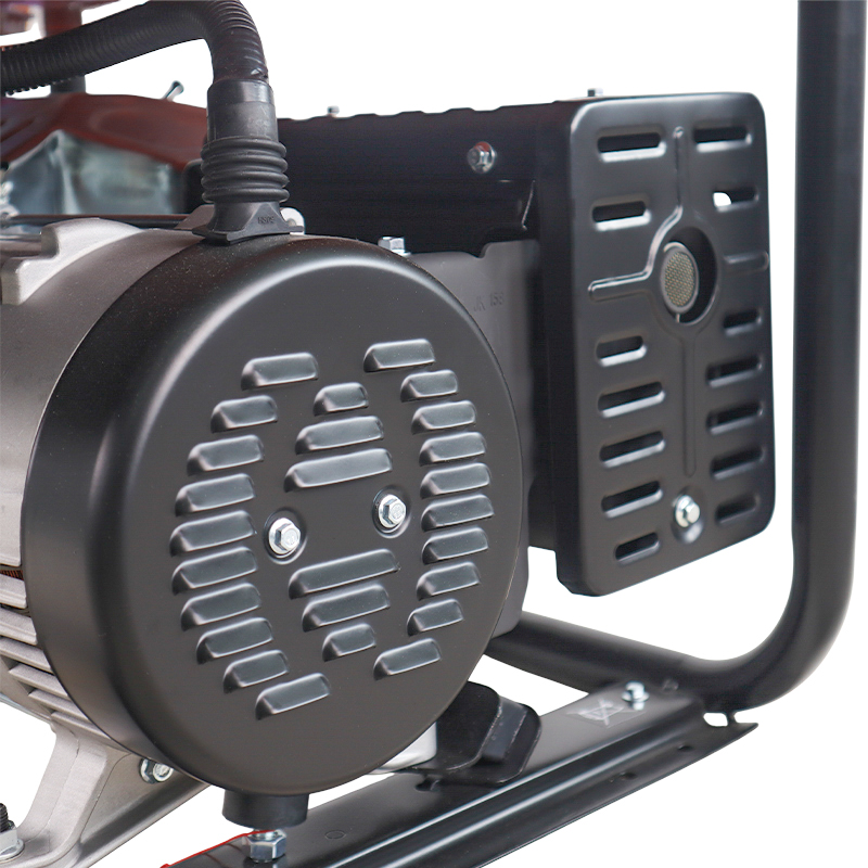 Однофазный электро бензо генератор Fubag BS 7500 (7 кВт, ручной запуск, 3 розетки)