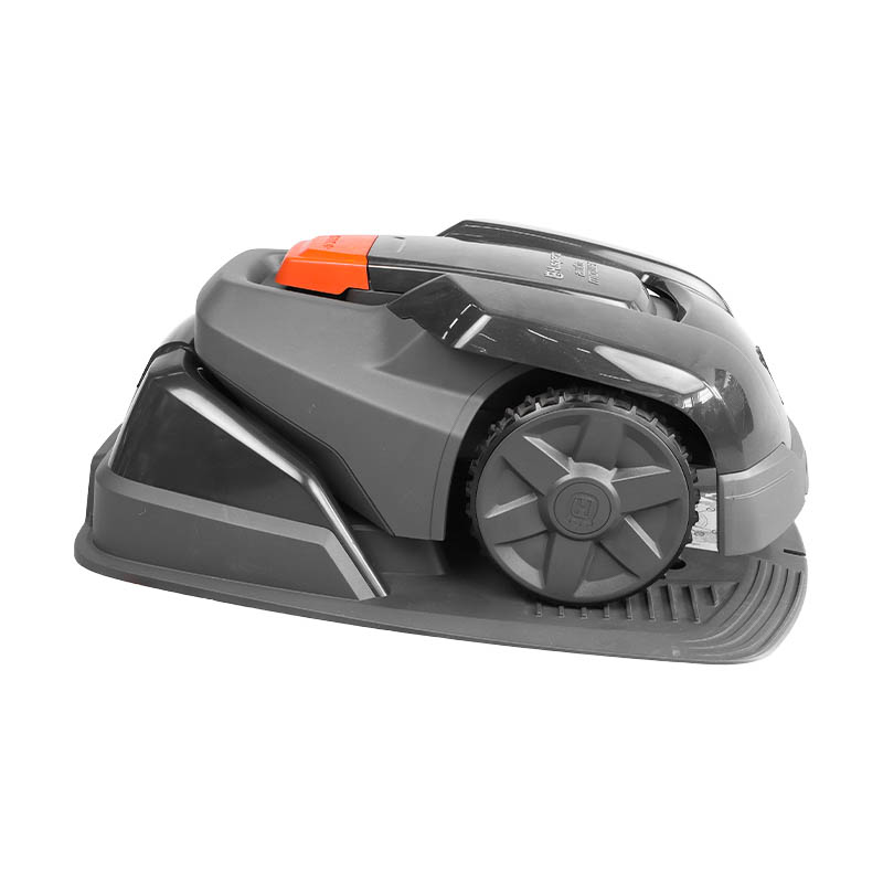 Самоходная газонокосилка-робот Husqvarna AM105 9676454-11 (напряжение аккумулятора 18.5В, ЗУ) в Переславле