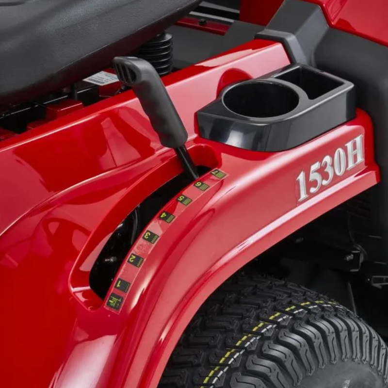 Бензиновый садовый трактор Mountfield 1530H во Владимире