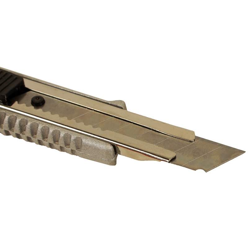 Нож строительный Sturm 1076-08-09 (18 мм, SK4 сталь, автофиксация, металлический) в Туле