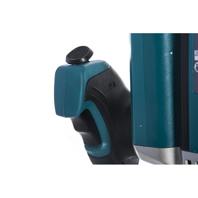 Фрезер Makita RP 2300 FC (универсальный тип, блокировка шпинделя, подсветка рабочей зоны, с оснасткой, коробка) в Иваново