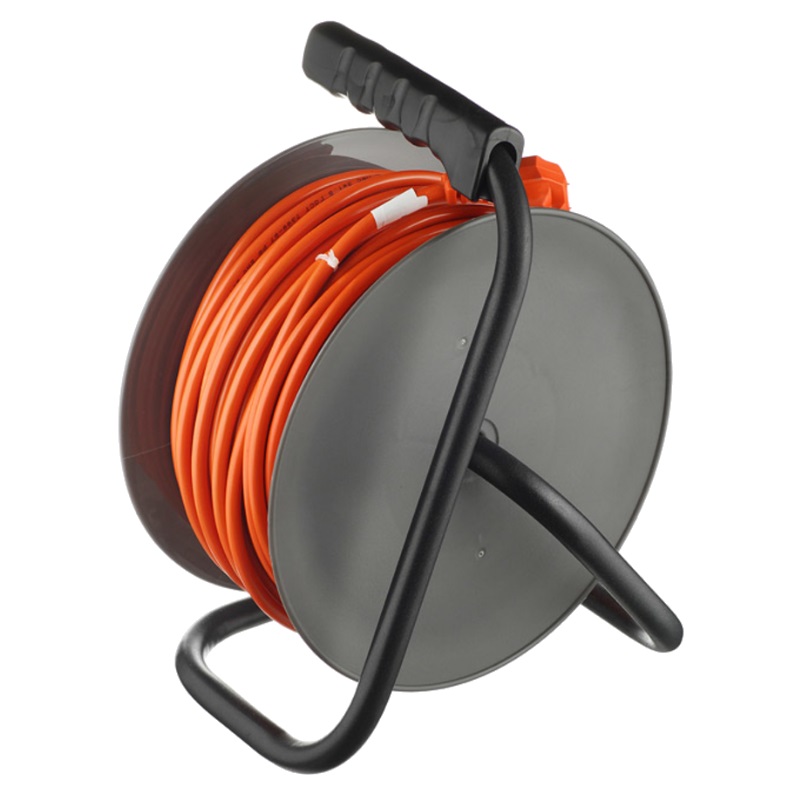 Удлинитель на катушке UNIVersal ВЕМ-250 9634176 (ПВС, 3х1,5, 50 м, IP44)  в Твери