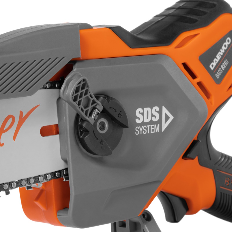 Снегоуборщик бензиновый Daewoo S 7565, 8,0 л.с, ширина 65 см, 6 /1, LED фара, электрозапуск + подарок Мини цепная пила Daewoo DACS 821Li в Угличе