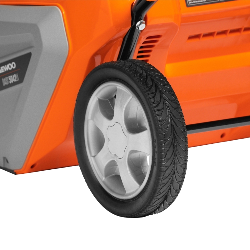 Снегоуборщик аккумуляторный Daewoo DAST 5042Li SET, бесщеточный двигатель 2x21 В, 51см 2штАКБ 4Ач+ЗУ в Переславле