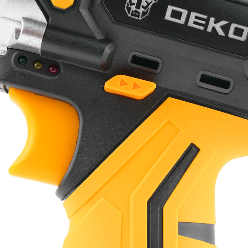 Аккумуляторная дрель-шуруповерт Deko DKCD12FU-Li 063-4100 в Рыбинске