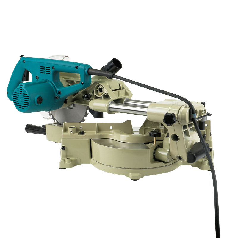 Пила торцовочная Makita LS0714N (макс ширина пропила под углом 212/300 мм, вес 12.5 кг, лазерная система) в Костроме
