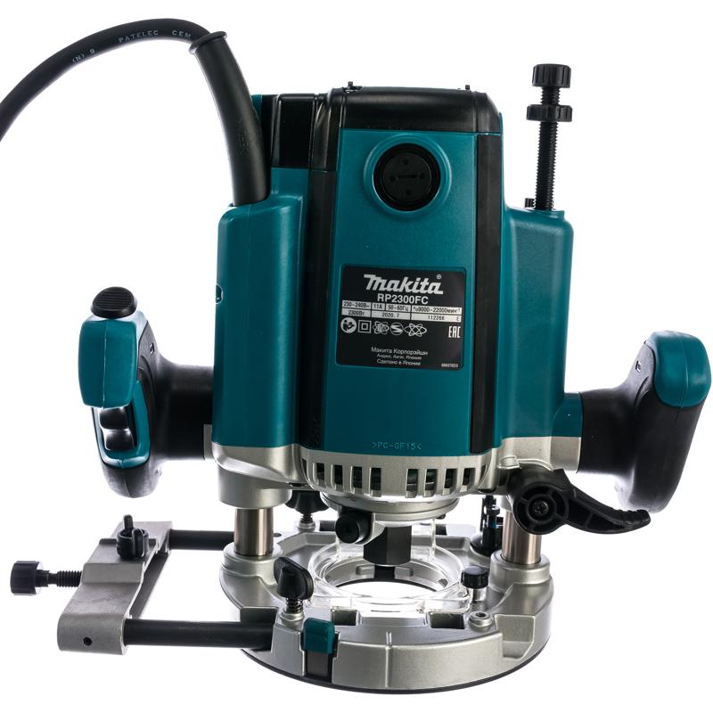 Фрезер Makita RP 2300 FC (универсальный тип, блокировка шпинделя, подсветка рабочей зоны, с оснасткой, коробка) в Иваново