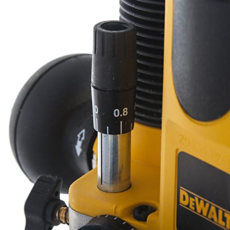 Фрезер DeWalt DW621-QS в Твери