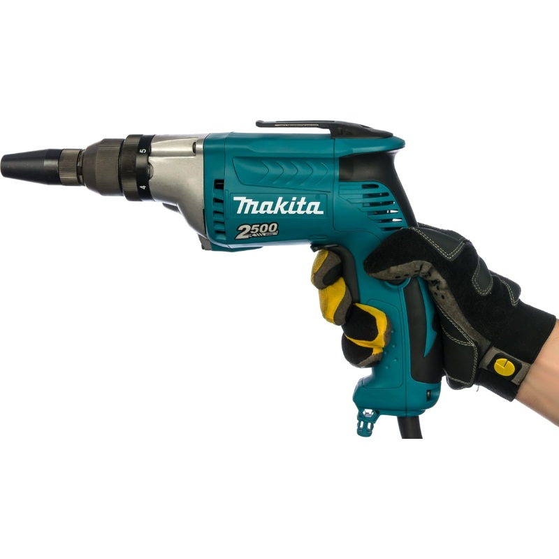 Сетевой шуруповерт Makita FS2700 (570 Вт, для крепежа 6 мм, с 6 положениями регулировки)