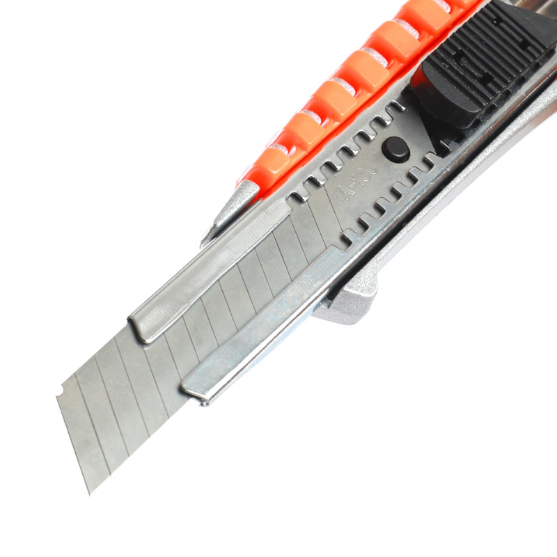 Нож строительный с выдвижным лезвием Patriot CKP-183 350004414