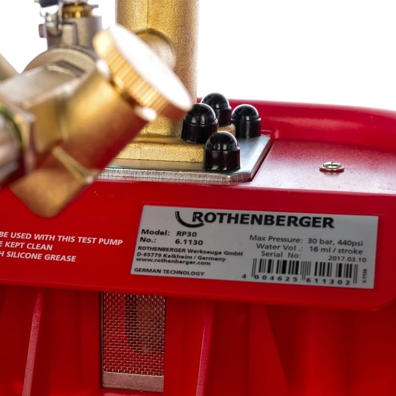 Ручной насос для опрессовки труб Rothenberger RP-30 61130 (с манометром)