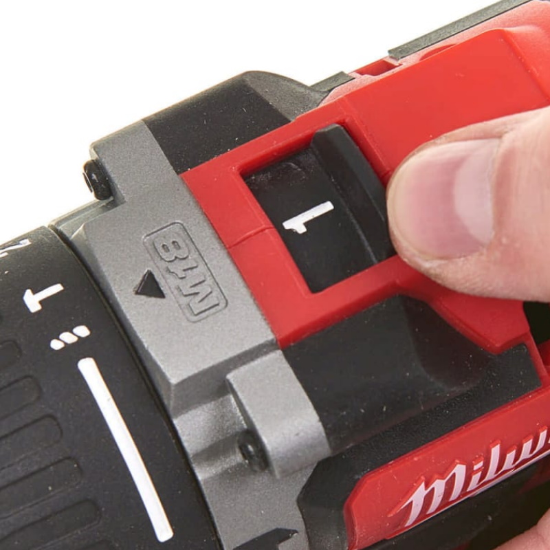 Набор ударная дрель-шуруповерт Milwaukee M18 CBLPP2A-402C + Импульсный винтоверт M18 CBLID, 2Х18В Li-Ion/4A*ч, З/У, кейс 4933464536 в Туле