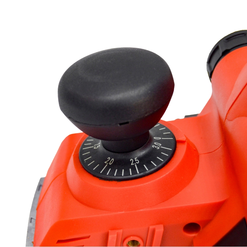 Рубанок электрический Brait P823 21.01.243.106, 900Вт,размер ножа 82*5,7*1,2 мм, 14500 об/мин