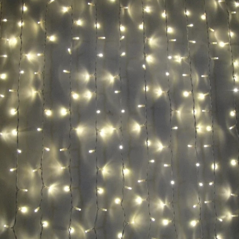 Гирлянда светодиодная Космос "Бахрома" KOC_CUR-V21 1757841, 1.8х0.5м, 48LED, схема нитей 1/2/3/5/3/2, теплый белый, IP20, 220В  в Коврове