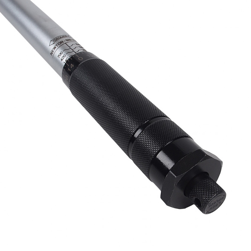 Ключ динамометрический JTC JTC-6906, 3/4", усилие затяжки 140-840Nm, длина 1155мм, JTC /1 в Иваново
