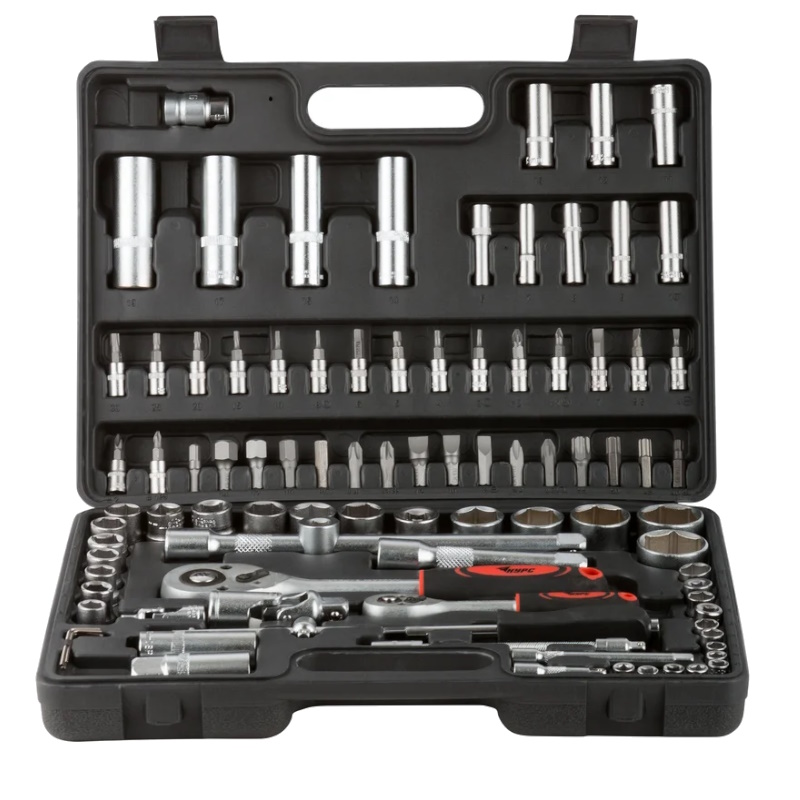 Набор инструмента автомобильный Курс 65204, 94 шт., CrV 1/2"+1/4"  в Угличе