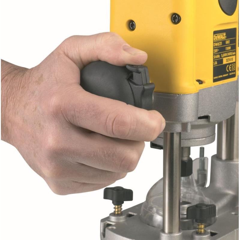 Фрезер DeWalt DW621-QS в Твери