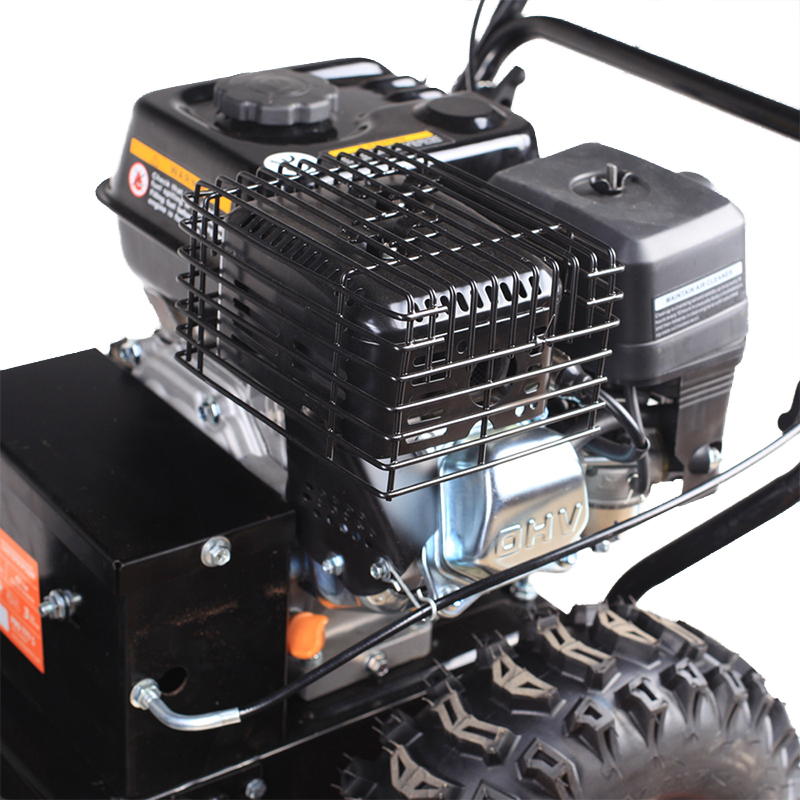 Бензиновый снегоуборщик Patriot PRO 777S 2 насадки (щетки в комплекте)