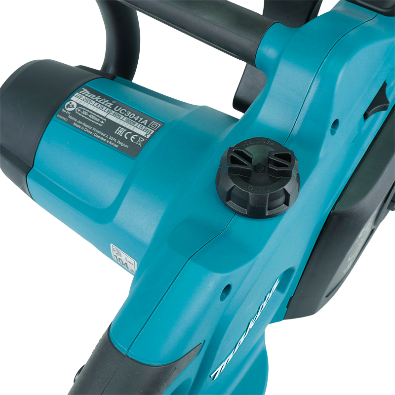 Электрическая цепная пила Makita UC3041A (1800 вт, длина шины 12 дюймов, скорость цепи 14.5 м/с) во Владимире