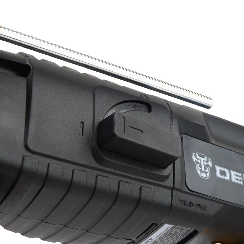 Перфоратор Deko DKH650W 063-4118, с защитной муфтой в Череповце