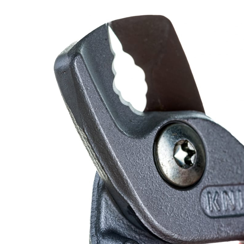 Кабелерез Knipex StepCut KN-9516160 VDE, ступенчатый рез, Ø 15 мм (50 мм²), 160 мм, хром, 2-комп диэлектрические ручки в Кинешме